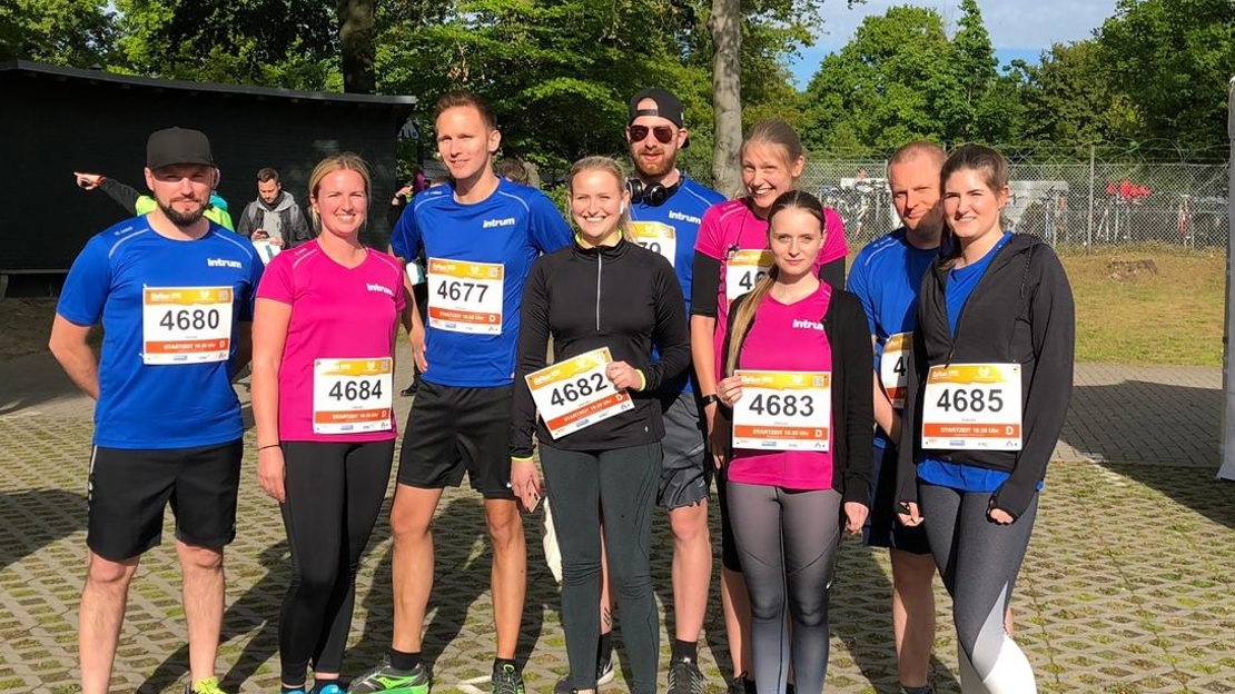 2019 B2Run Hamburg Intrum Gruppenbild 